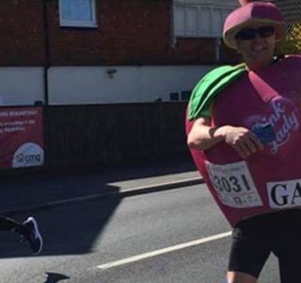Gary takes on marathon for the second time as Pink Lady® Apple